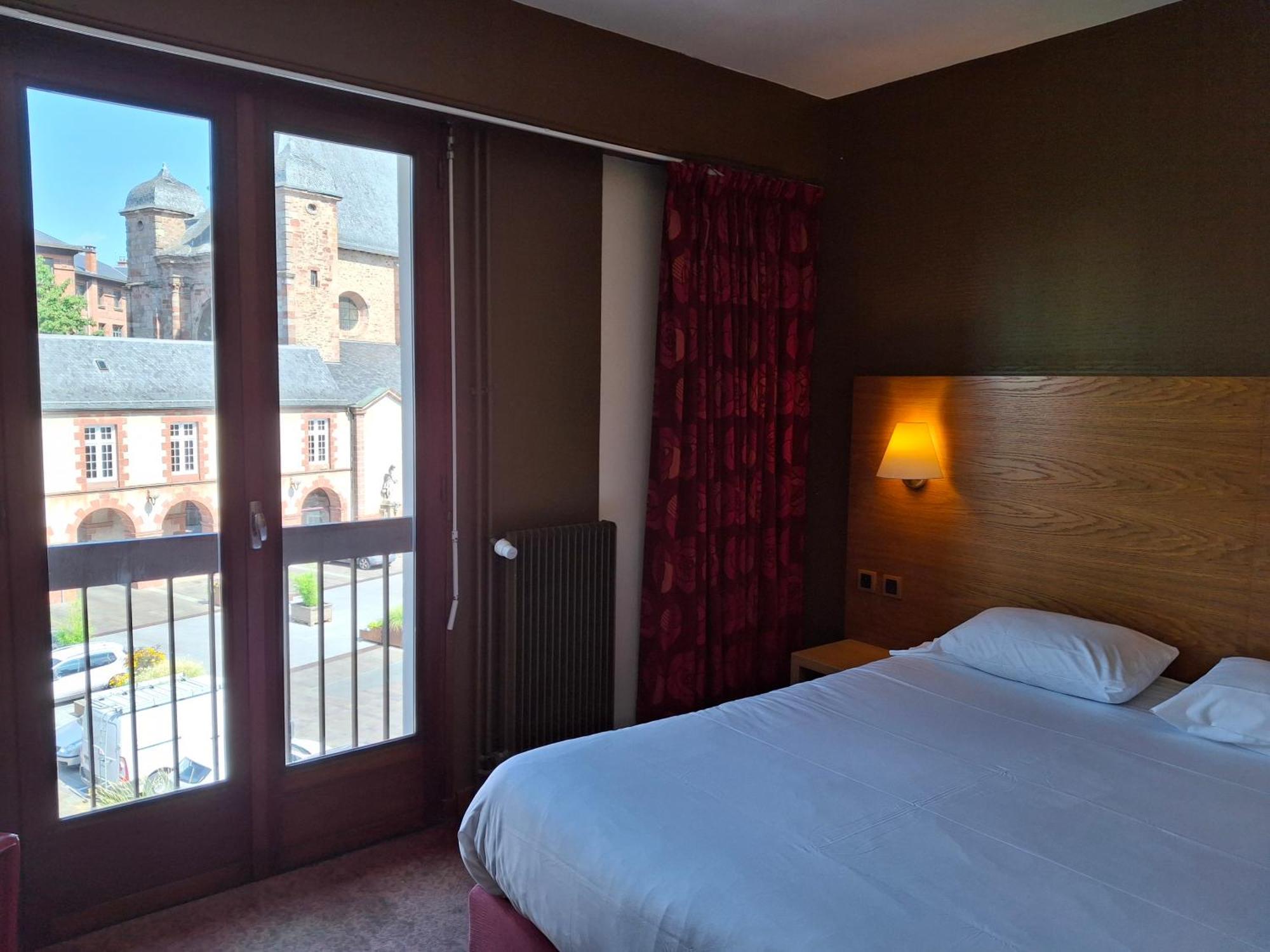 Hotel Tour Maje Rodez Zewnętrze zdjęcie