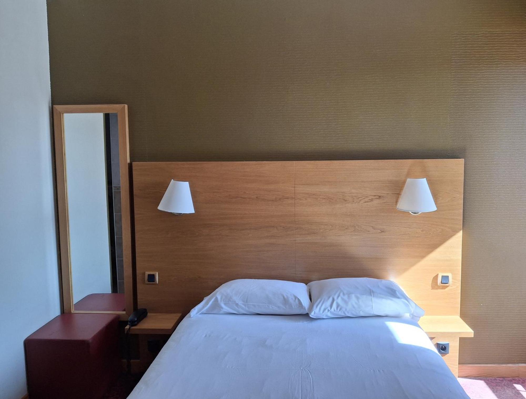 Hotel Tour Maje Rodez Zewnętrze zdjęcie