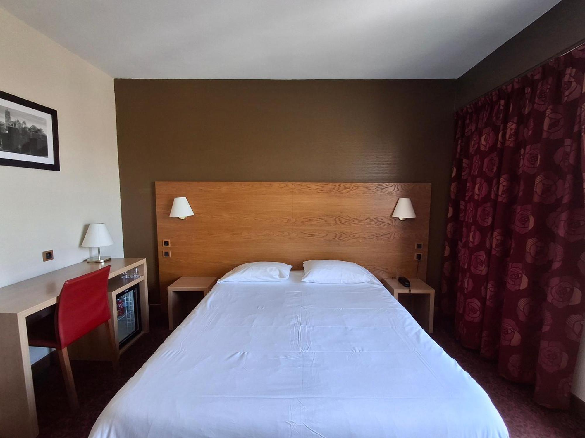 Hotel Tour Maje Rodez Zewnętrze zdjęcie