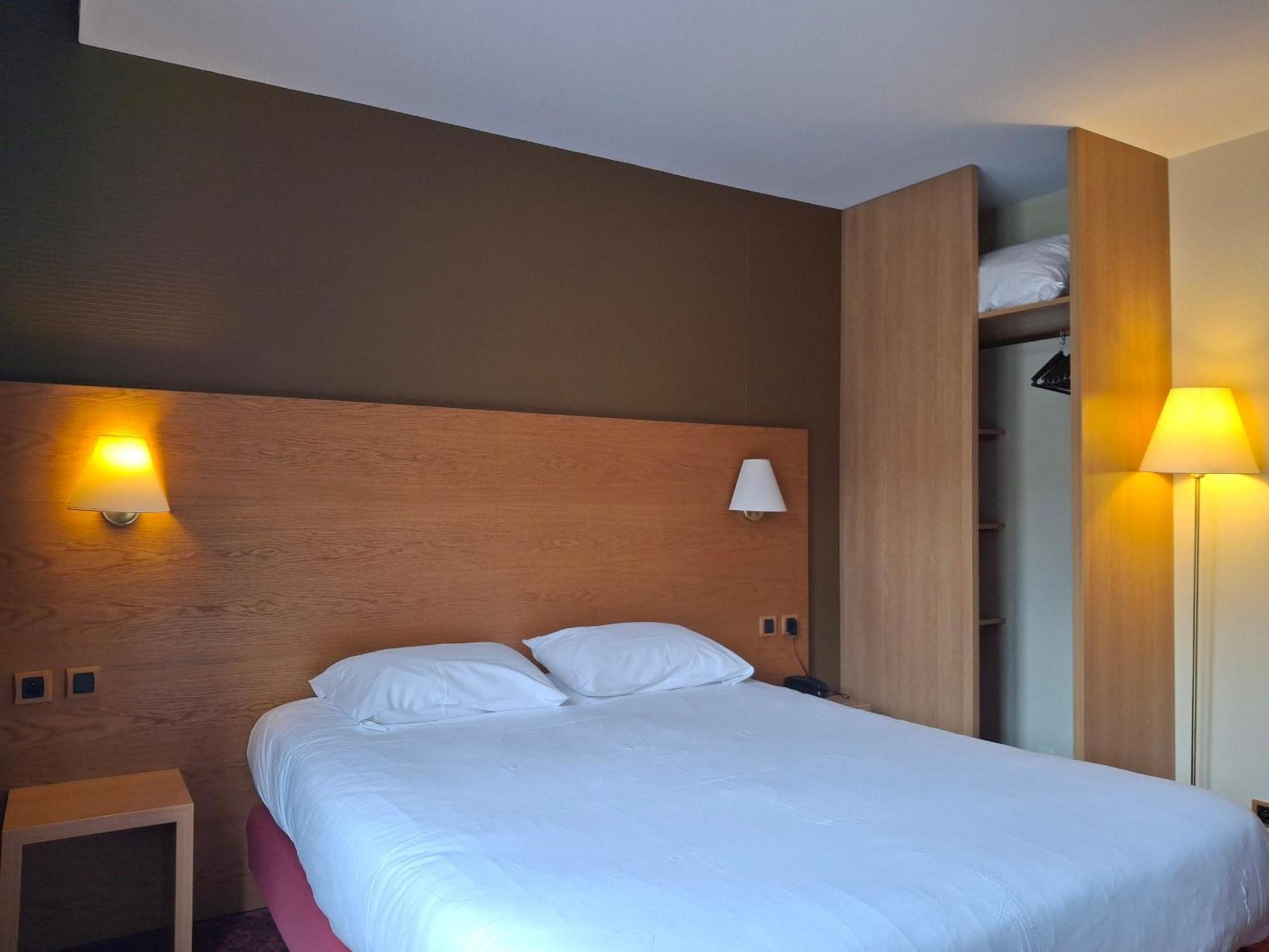 Hotel Tour Maje Rodez Zewnętrze zdjęcie