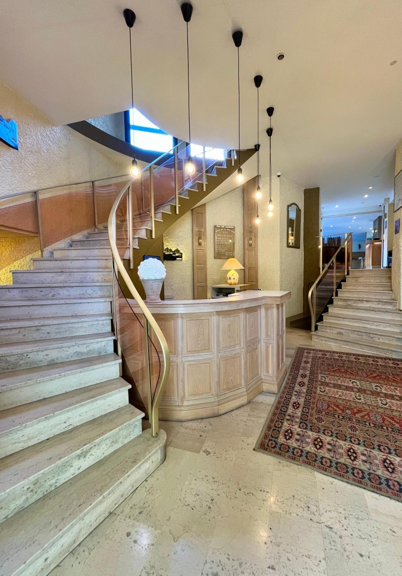 Hotel Tour Maje Rodez Zewnętrze zdjęcie